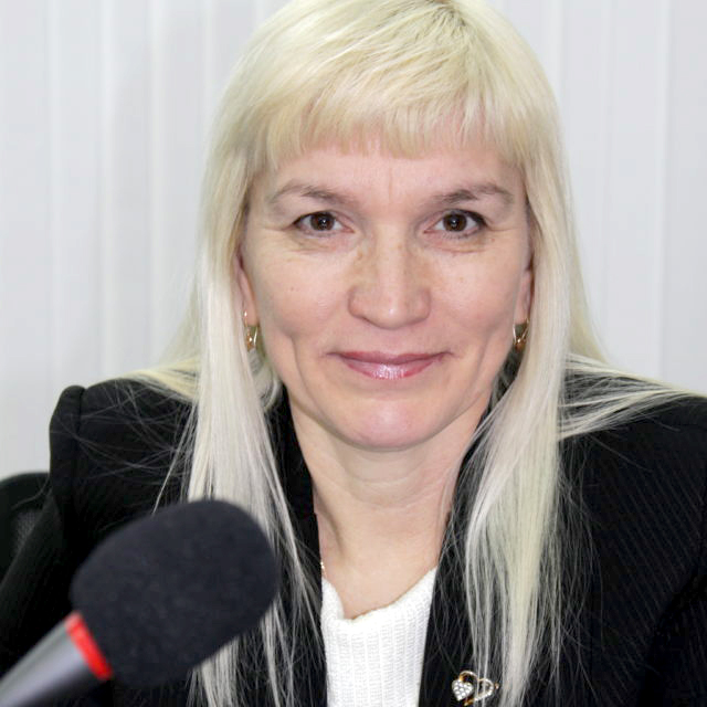Людмила Макаримовна Ахмадуллина